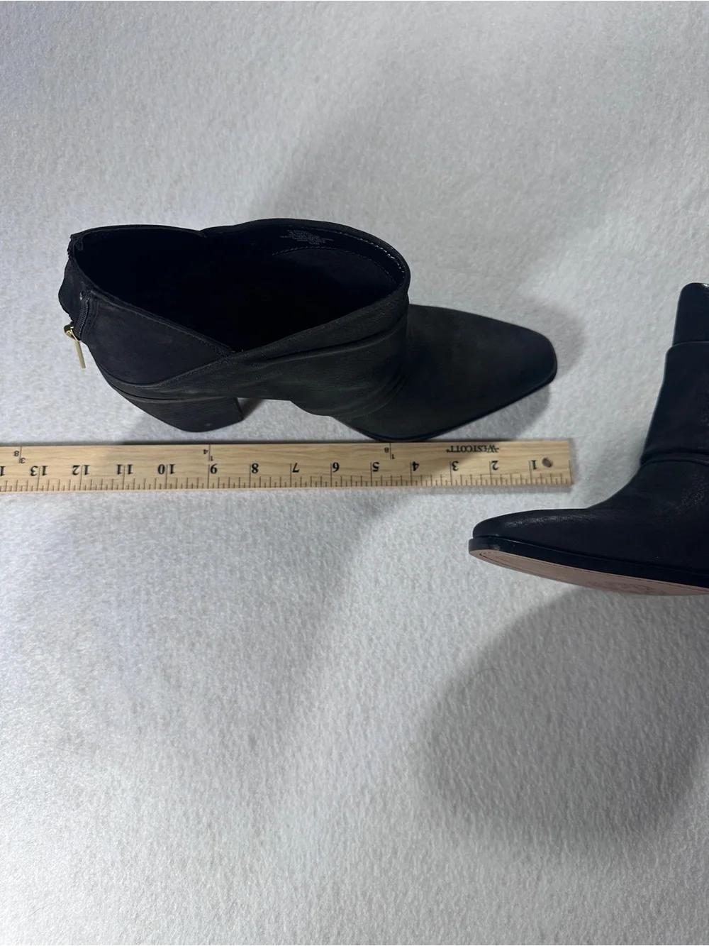 New in box Vince Camuto Black Pointed Toe with Stacked Heel Ainsley size 9.5